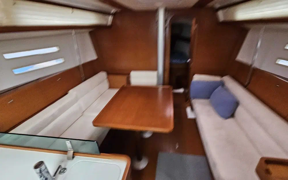 slider 1 Dufour 40 E Performance