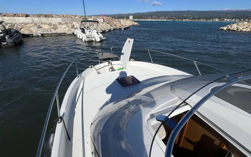 slider 8 Jeanneau Cap Camarat 8.5 WA