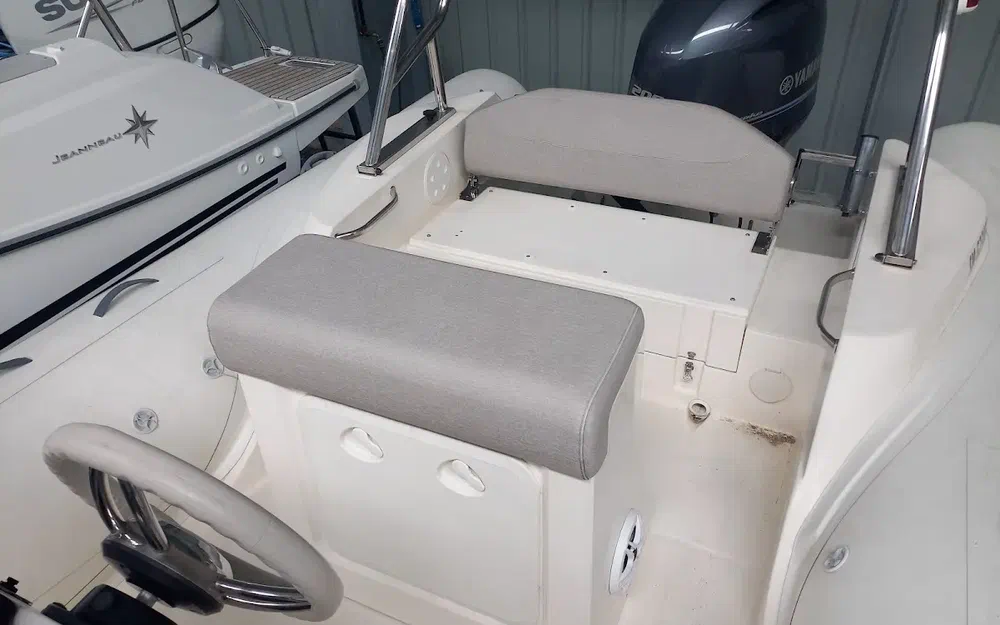 slider 11 Capelli Tempest 650