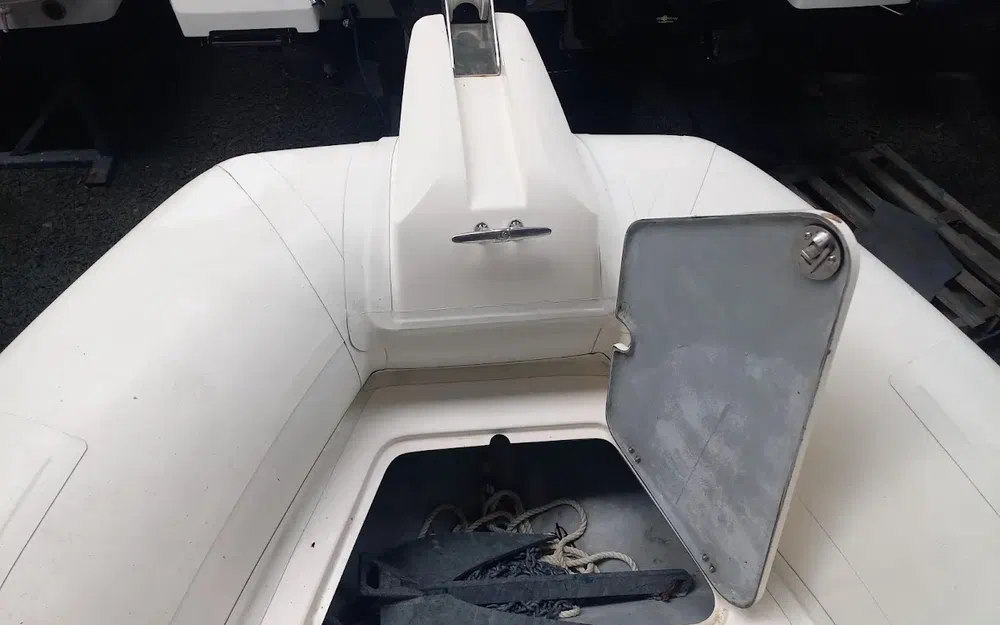 slider 13 Capelli Tempest 650