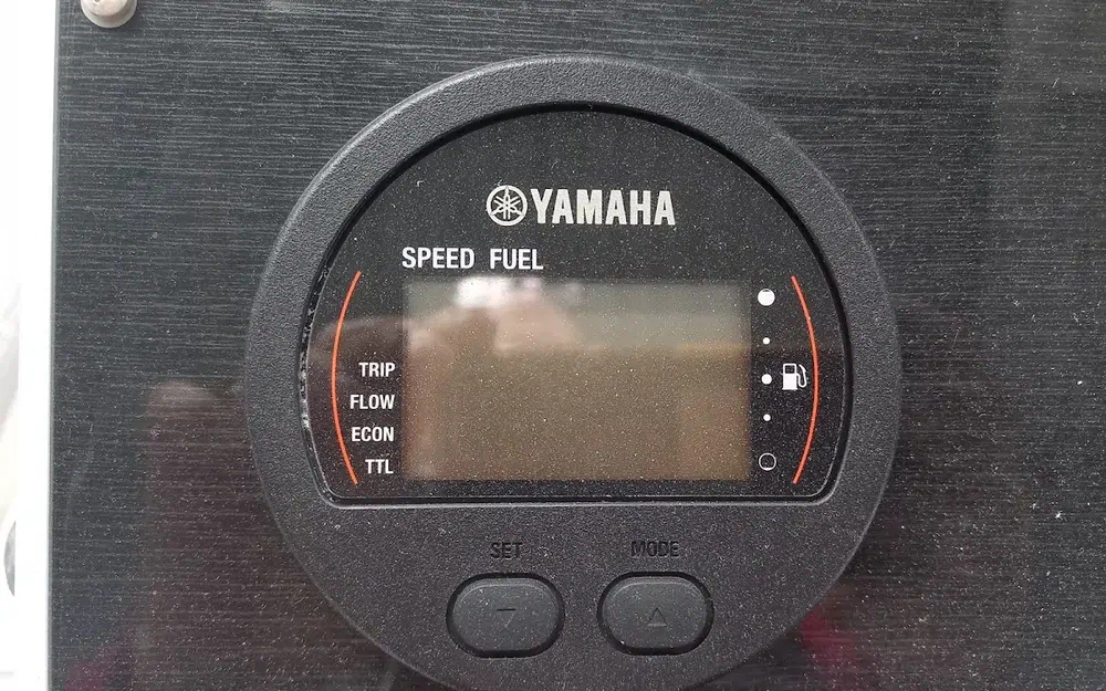 slider 15 Capelli Tempest 650