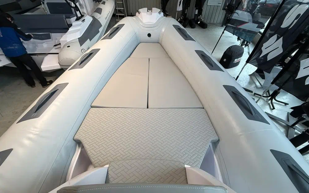 slider 14 Ranieri Cayman 21 S