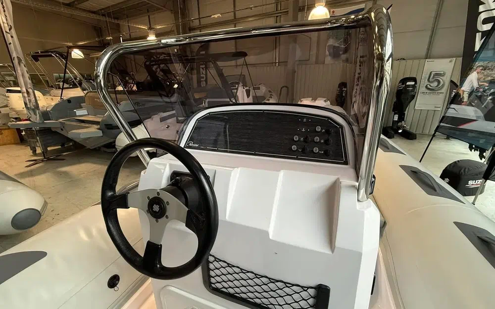 slider 15 Ranieri Cayman 21 S