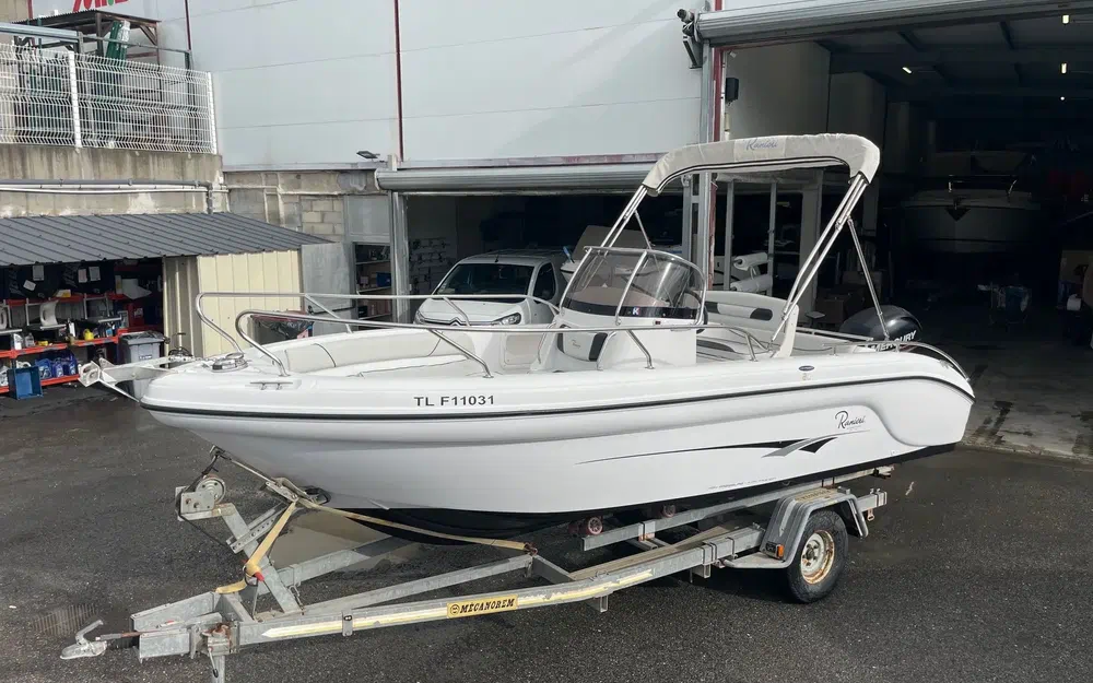 slider 0 Ranieri Voyager 20