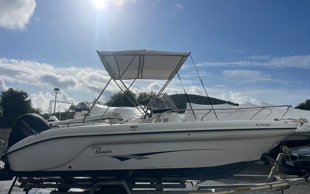 slider 15 Ranieri Voyager 20