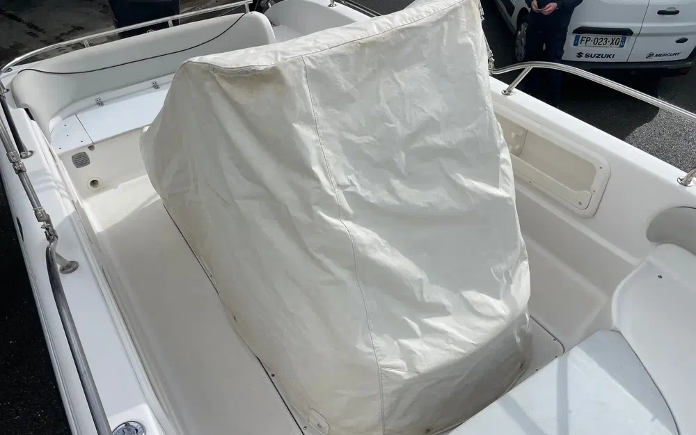 slider 16 Ranieri Voyager 20