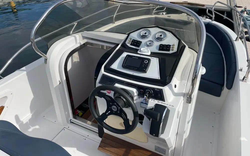 slider 6 Ranieri Voyager 23 S