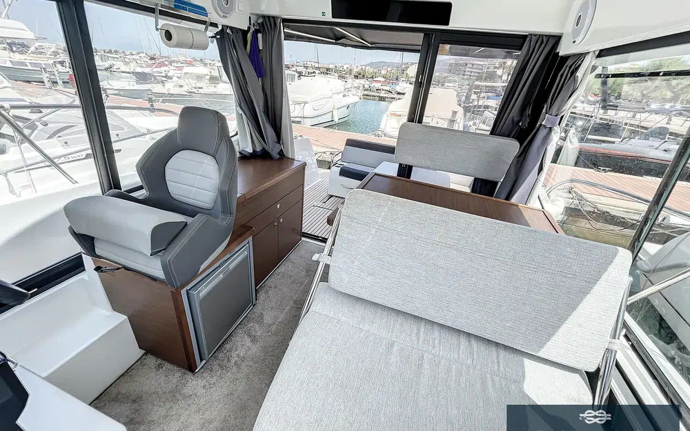 slider 20 Jeanneau Merry Fisher 895