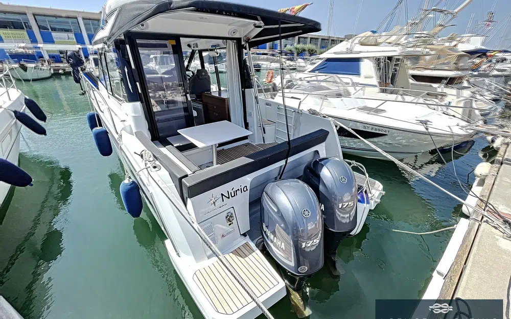 slider 2 Jeanneau Merry Fisher 895