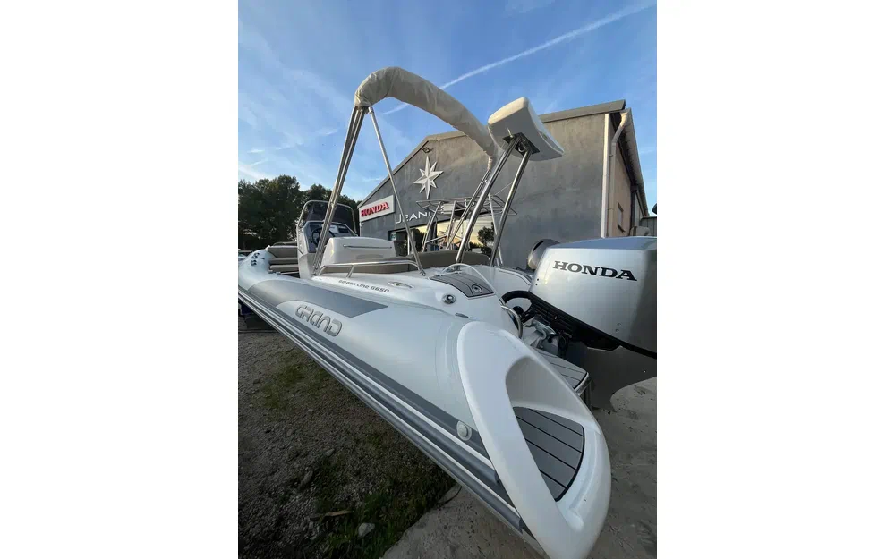 slider 1 Grand Golden Line G650