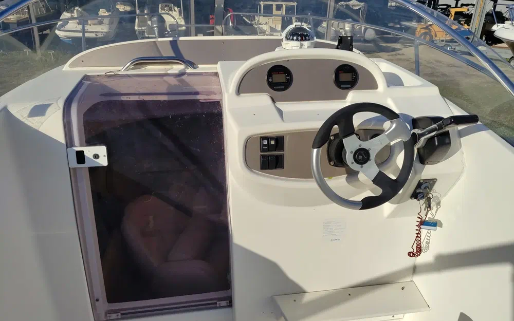 slider 15 Jeanneau Cap Camarat 755 WA