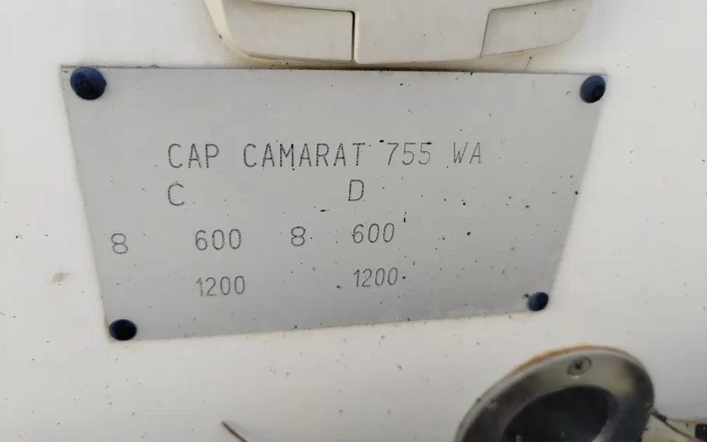 slider 25 Jeanneau Cap Camarat 755 WA