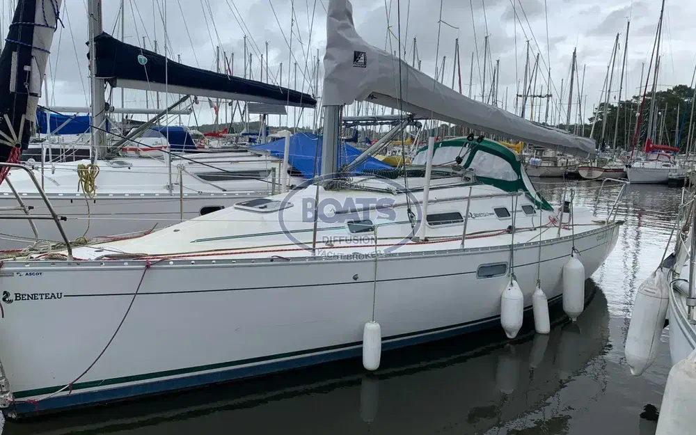 slider 11 Beneteau Oceanis 300