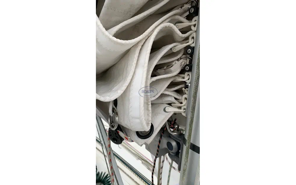 slider 8 Beneteau Oceanis 300