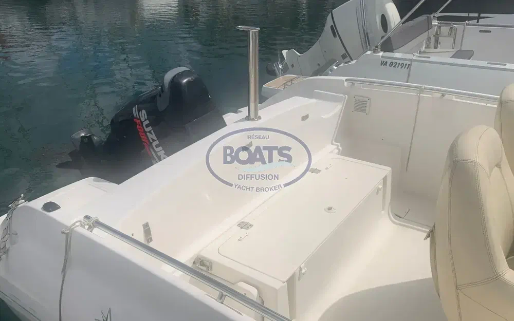 slider 14 Jeanneau Cap Camarat 635 Style