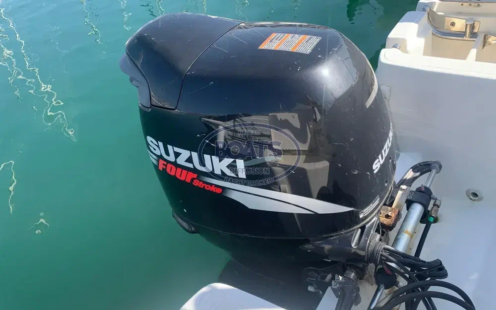 slider 5 Jeanneau Cap Camarat 635 Style