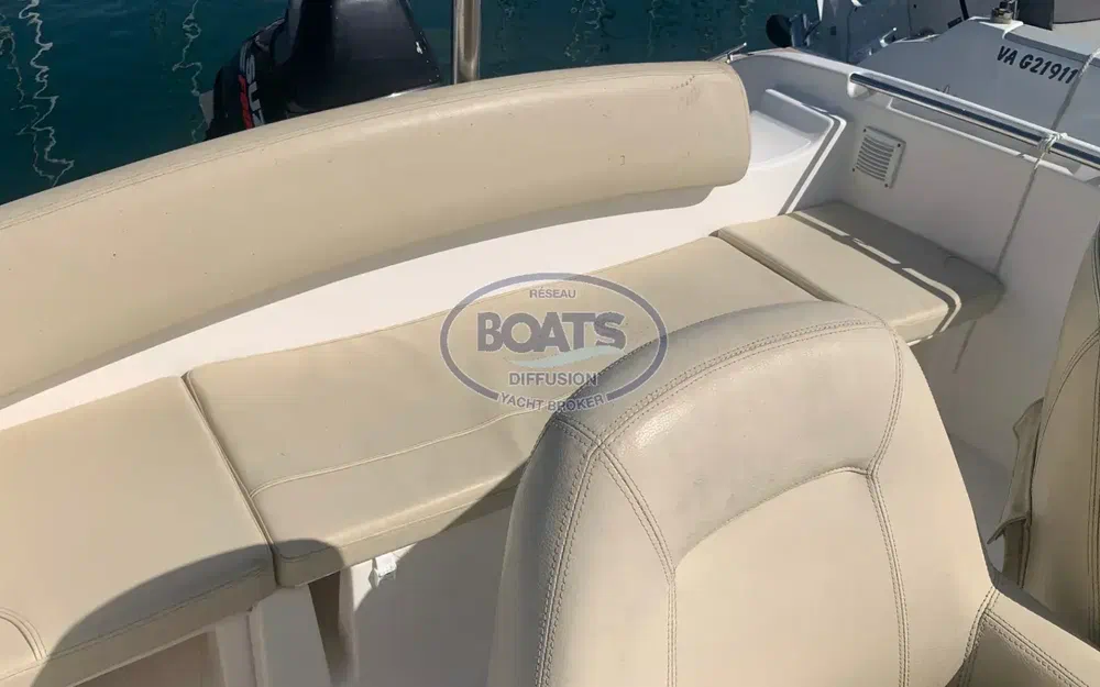 slider 7 Jeanneau Cap Camarat 635 Style