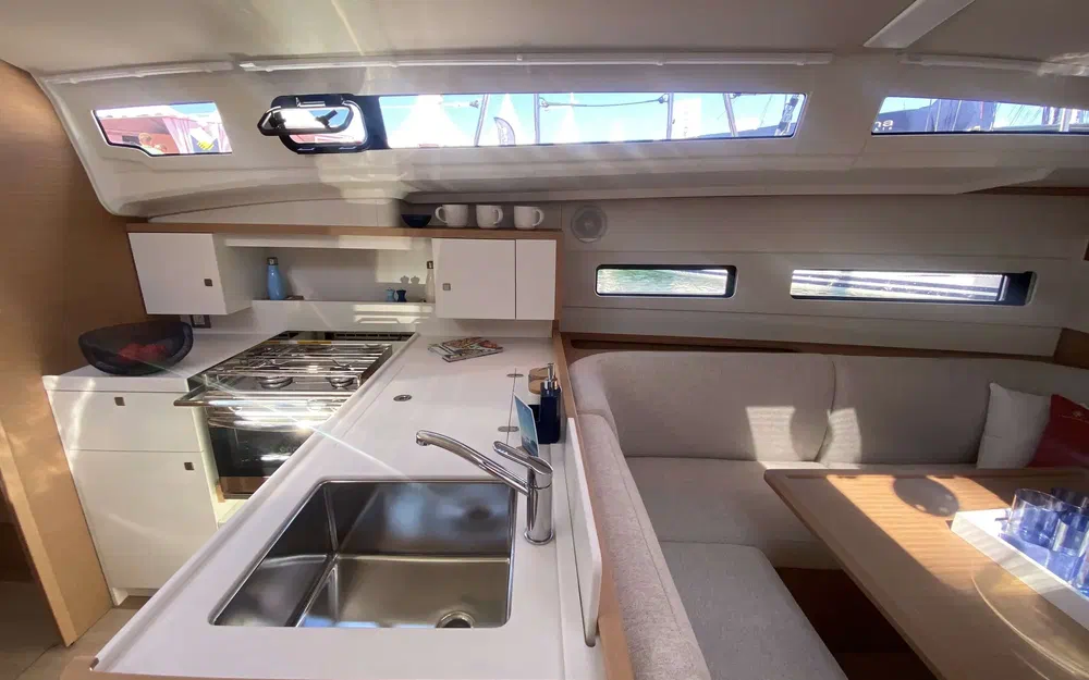 slider 6 Jeanneau Sun Odyssey 419