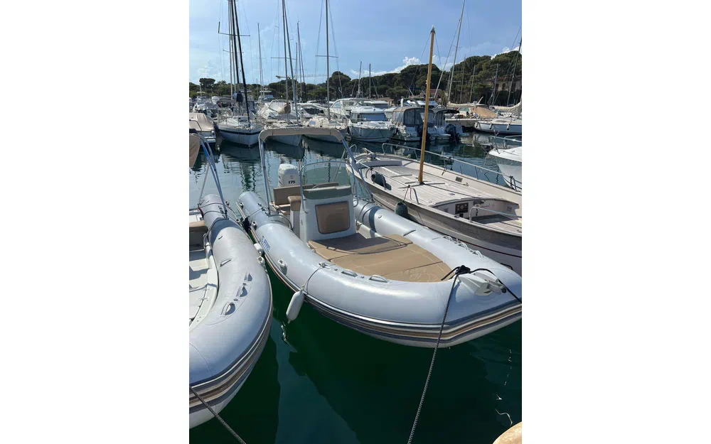 slider 6 Zodiac Medline 660