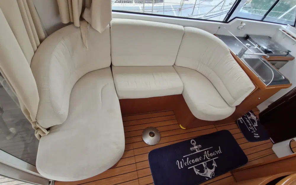 slider 15 Beneteau Antares 980