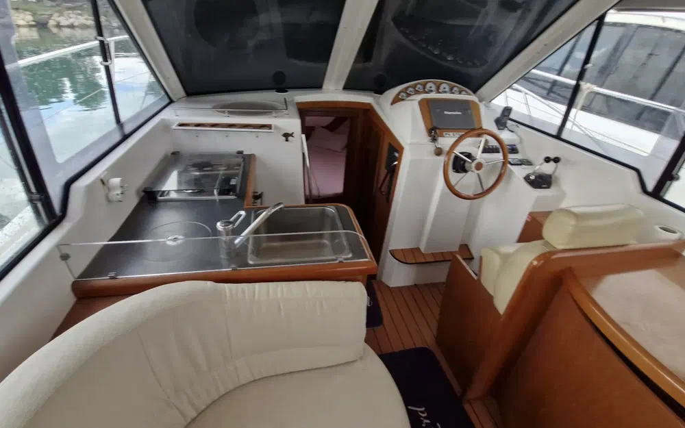 slider 17 Beneteau Antares 980