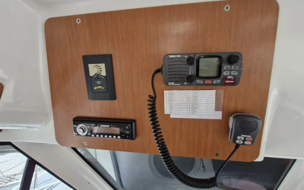 slider 22 Beneteau Antares 980