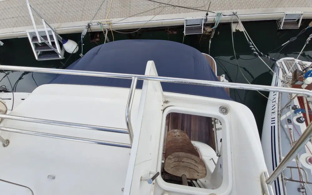 slider 8 Beneteau Antares 980