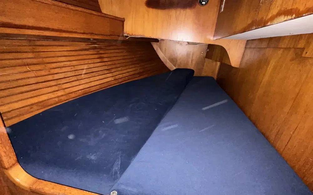 slider 13 Jeanneau Trinidad 48