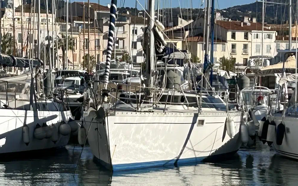 slider 1 Jeanneau Trinidad 48