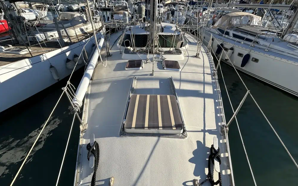 slider 5 Jeanneau Trinidad 48