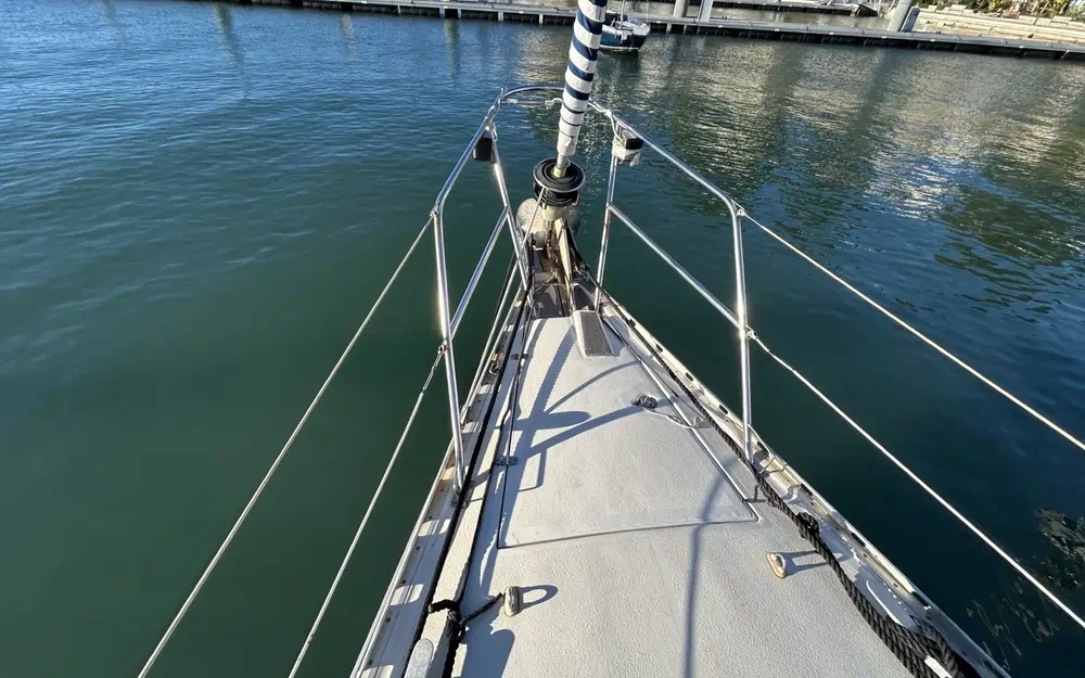 slider 7 Jeanneau Trinidad 48