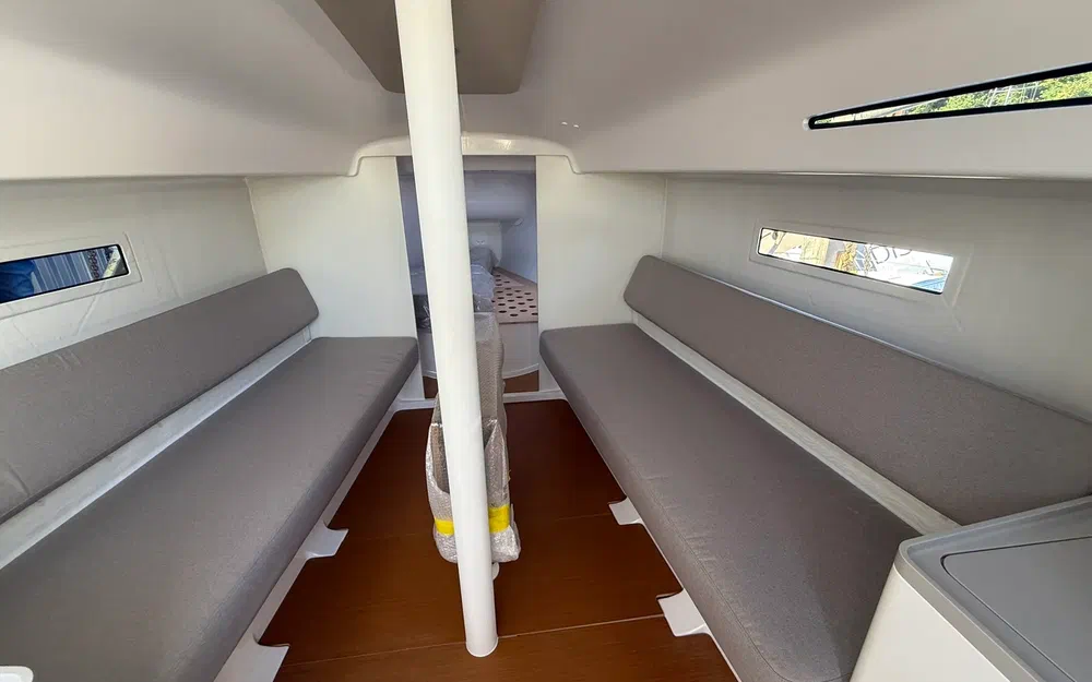 slider 8 Beneteau First 30