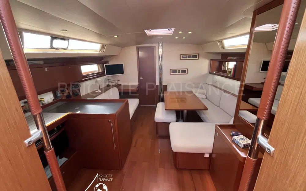 slider 3 Beneteau Oceanis 45