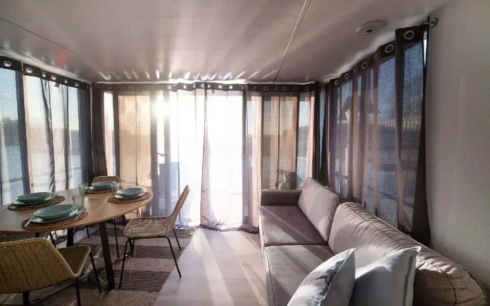 slider 10 La Mare Apartboat M