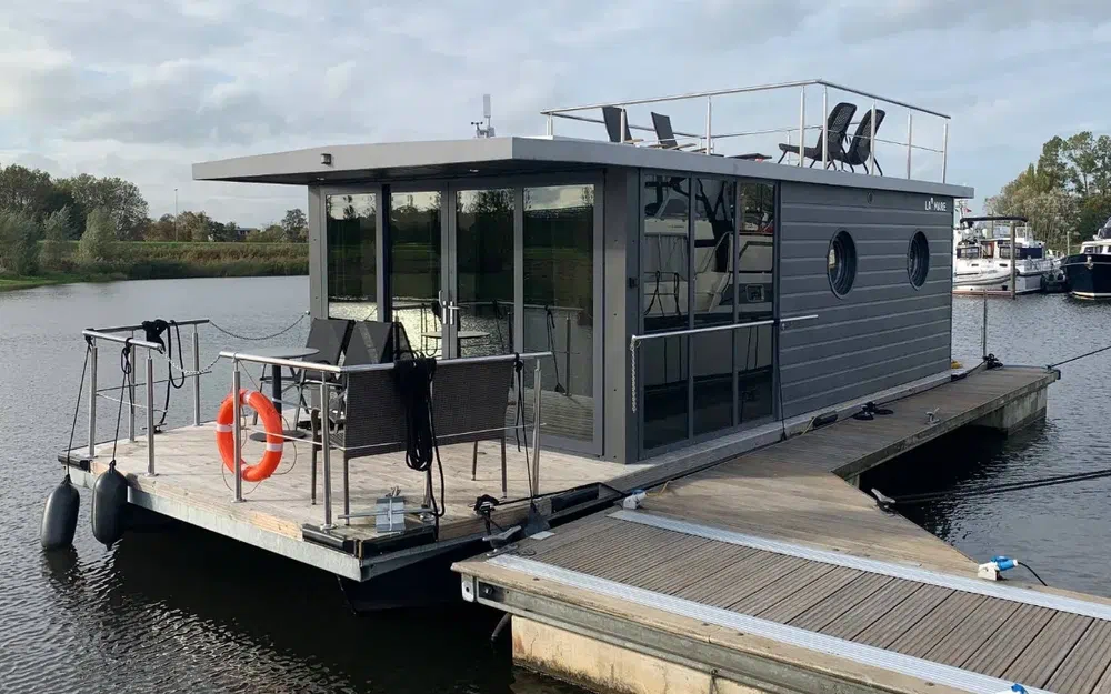 slider 15 La Mare Apartboat M