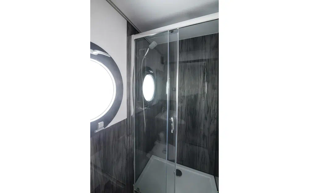 slider 4 La Mare Apartboat M