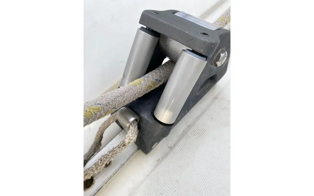 slider 13 Beneteau Oceanis 390