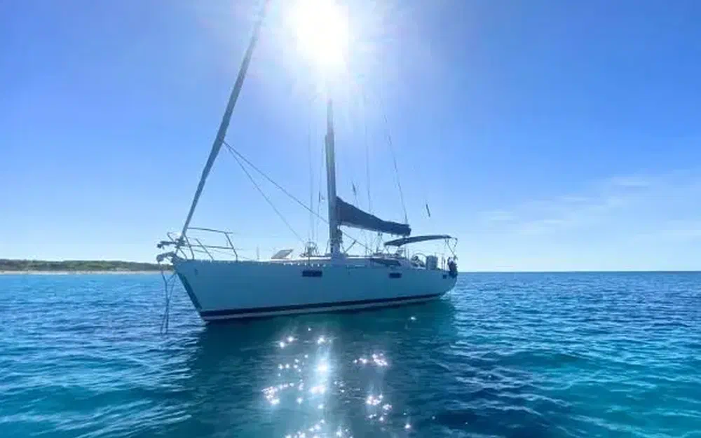 slider 1 Beneteau Oceanis 390