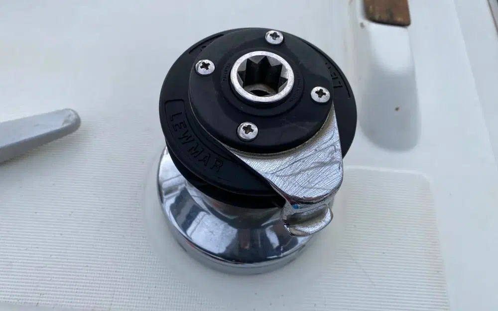 slider 7 Beneteau Oceanis 390