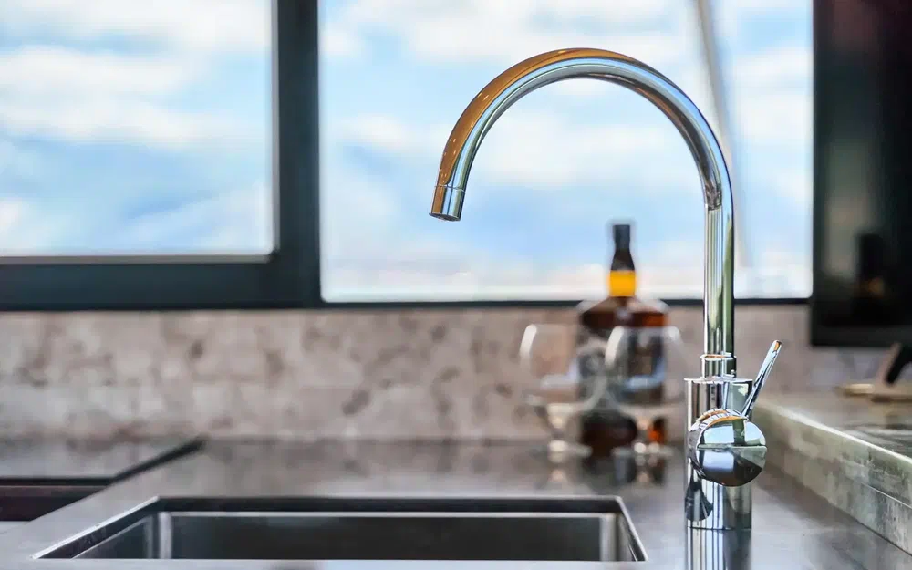 slider 16 Catamaran Luna 49 gold