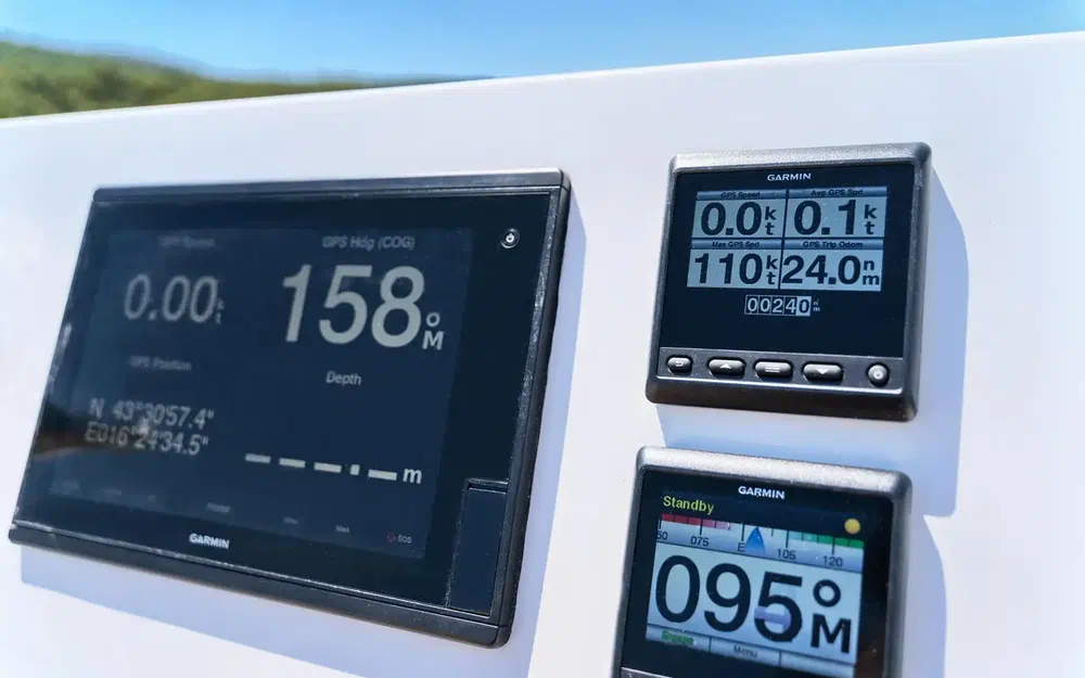 slider 47 Catamaran Luna 49 gold