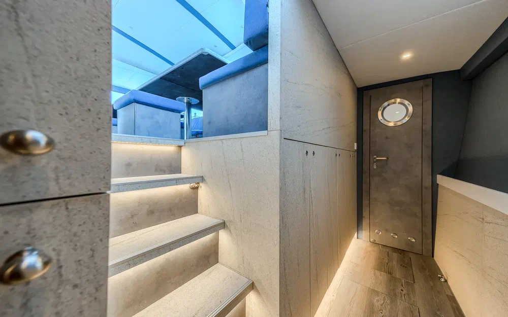 slider 14 Catamaran Luna 47 power