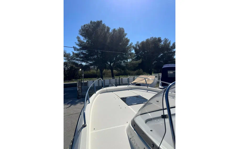 slider 12 Quicksilver Activ 755 Sundeck