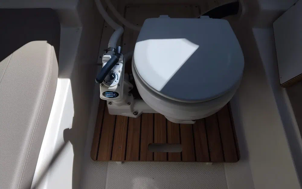 slider 20 Quicksilver Activ 755 Sundeck