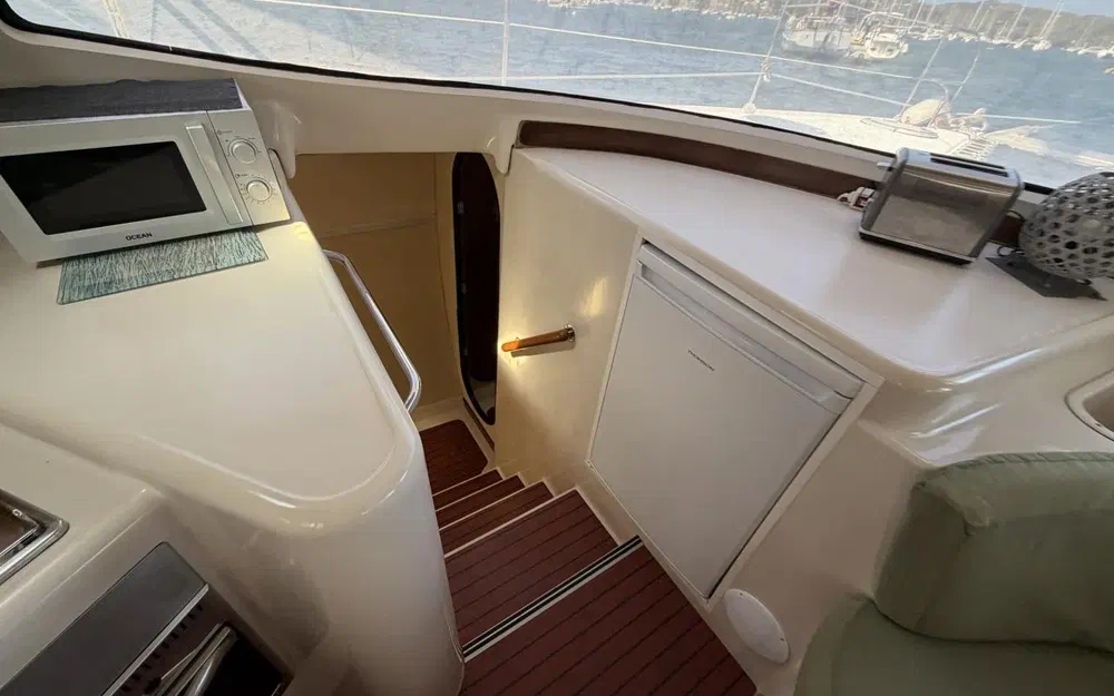 slider 17 Fountaine Pajot Lavezzi 40