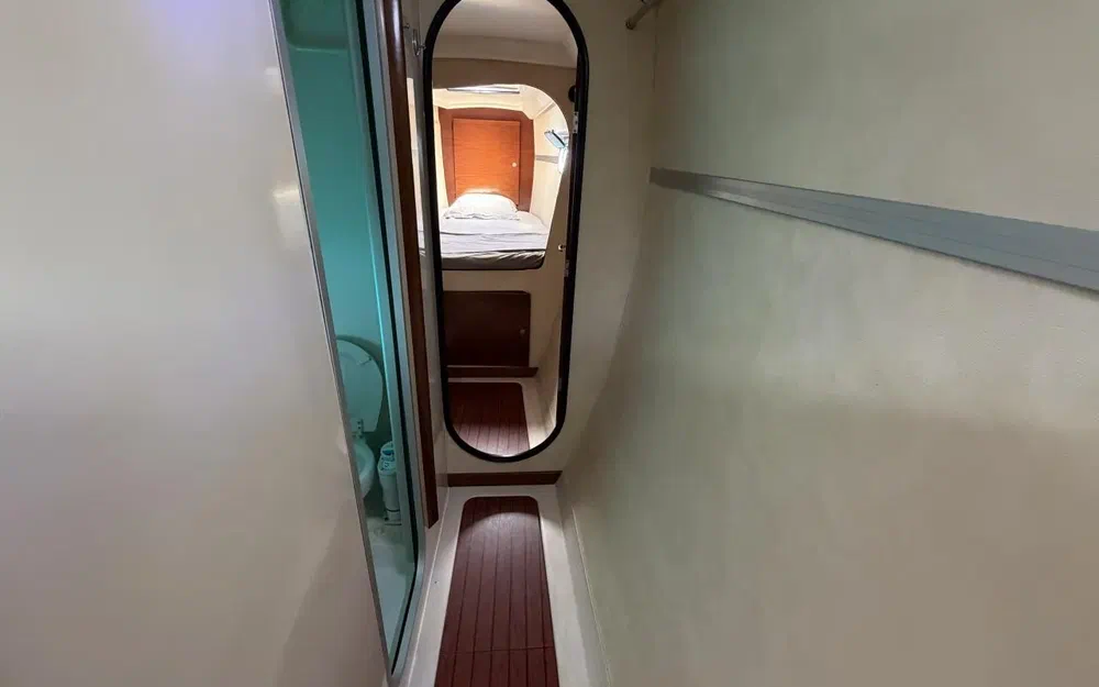 slider 29 Fountaine Pajot Lavezzi 40