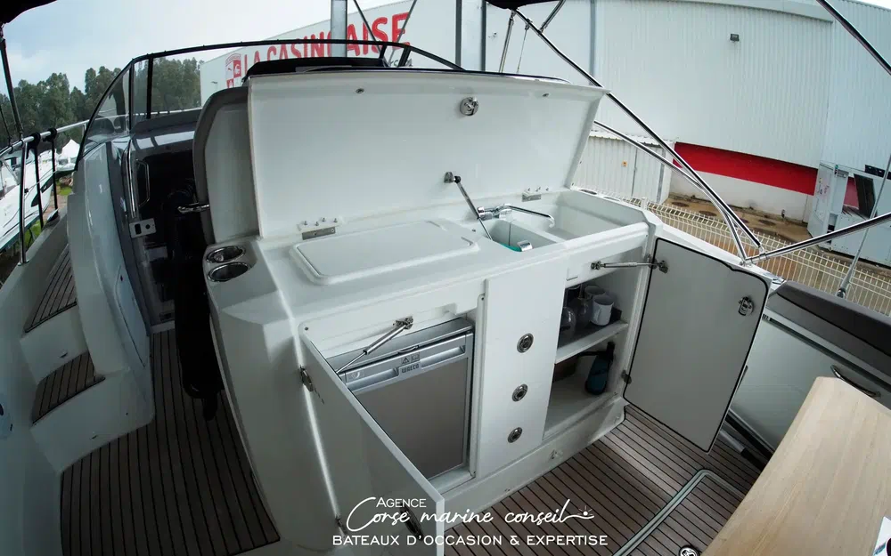 slider 13 Jeanneau Cap Camarat 10.5 WA