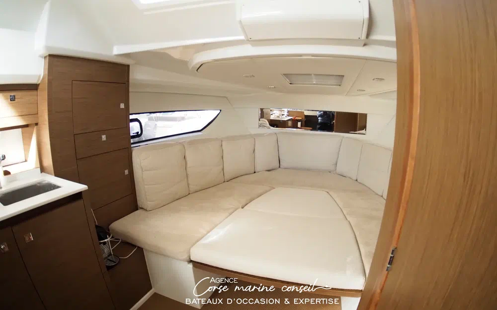 slider 15 Jeanneau Cap Camarat 10.5 WA