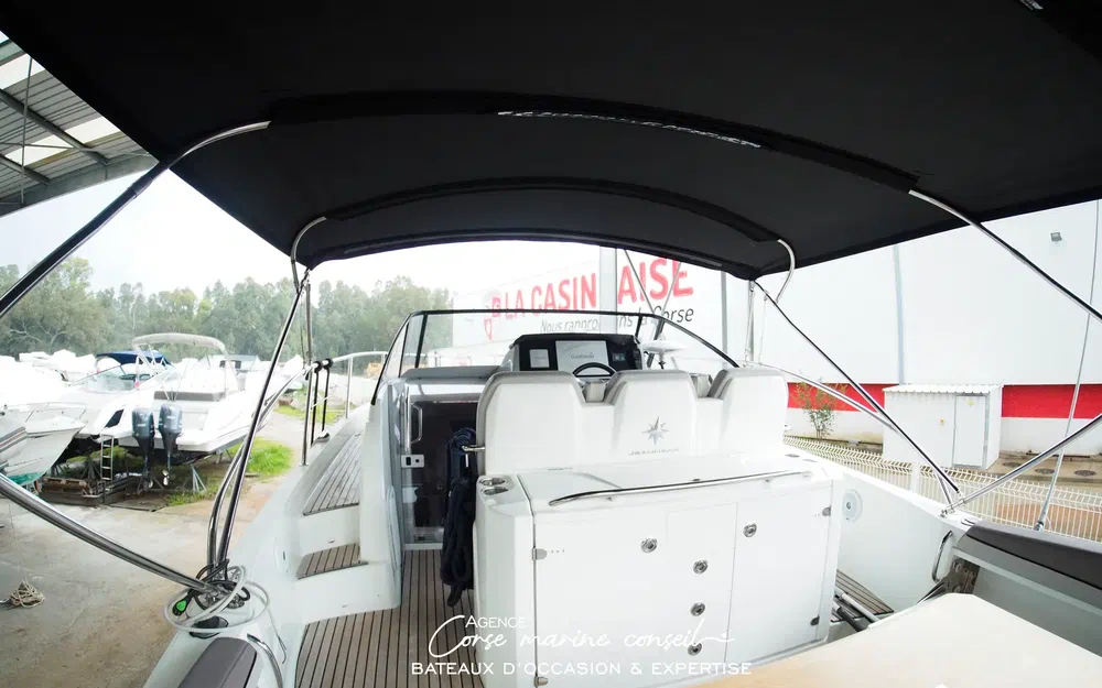 slider 3 Jeanneau Cap Camarat 10.5 WA