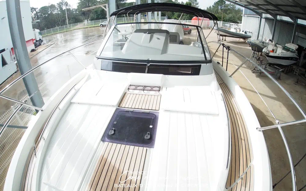 slider 6 Jeanneau Cap Camarat 10.5 WA